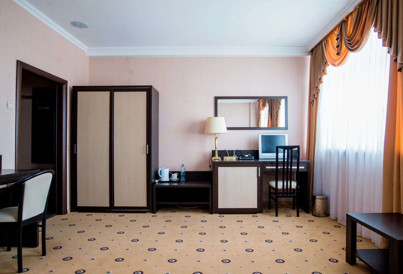 Отель Профит