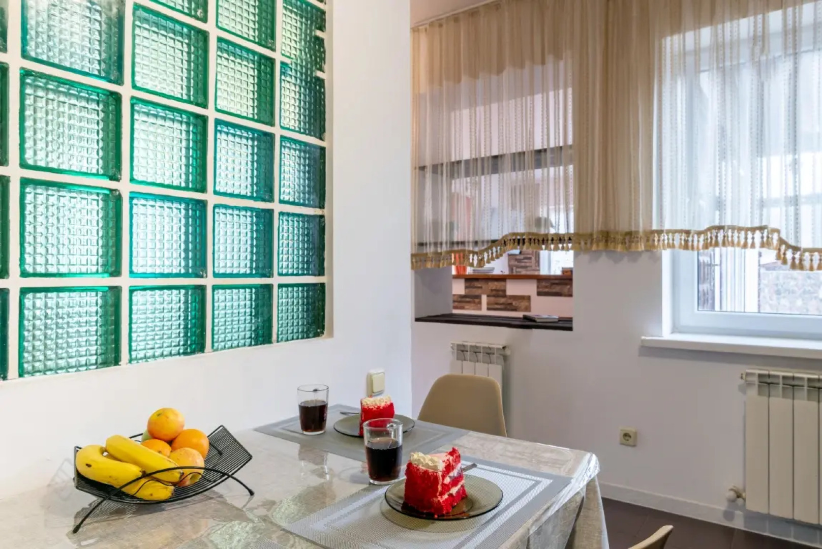 Коттедж Семейный Восьмиместный в Терсколе от Квартирукинг