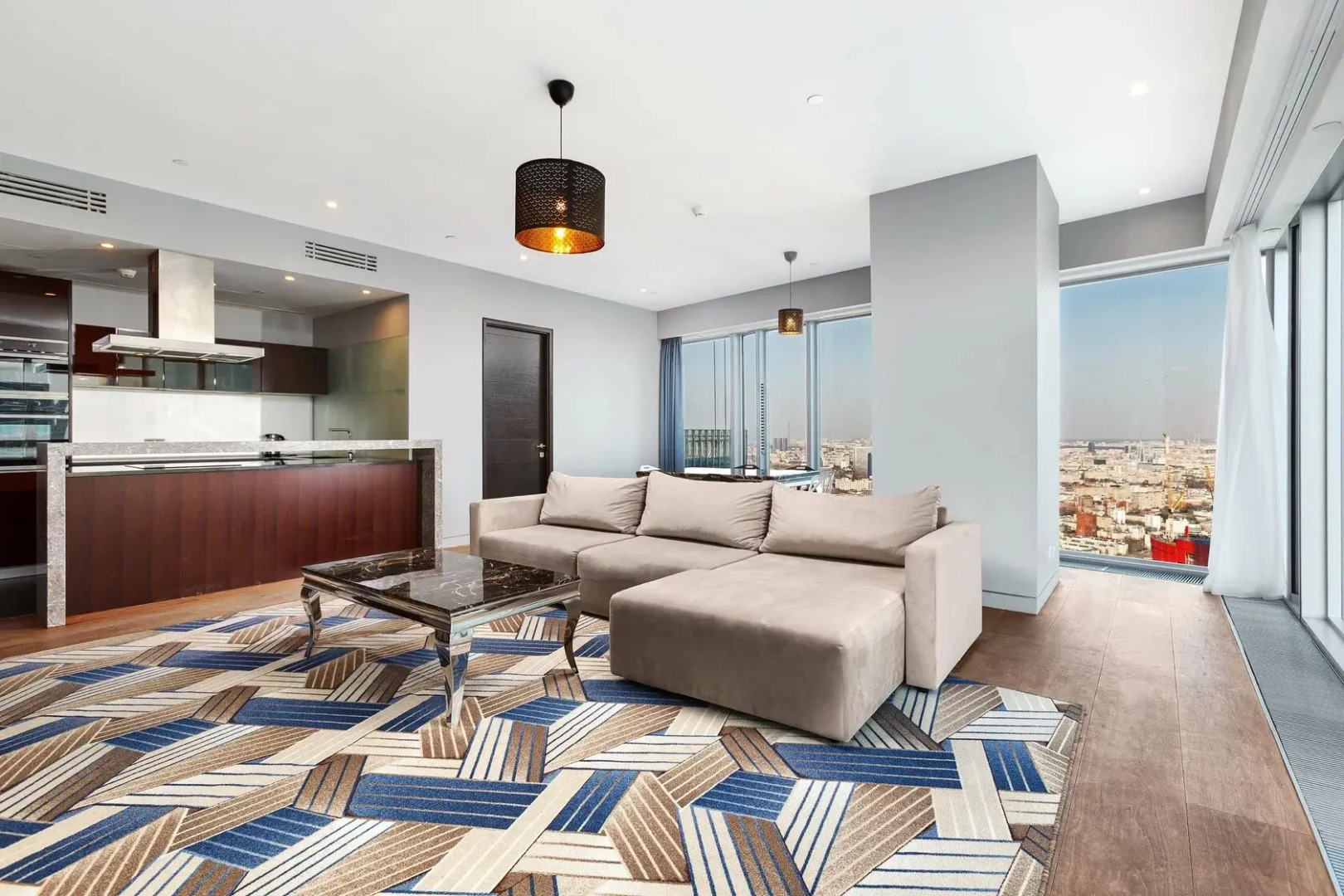 Апартаменты Москва Сити Premium 63 этаж 3 комнаты панорамная ванна