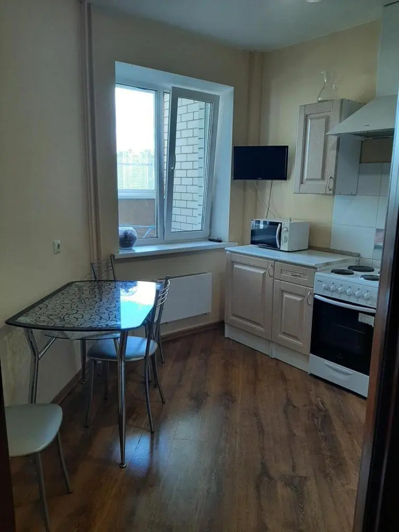 Апартаменты от Людмилы на Революции 1905 года