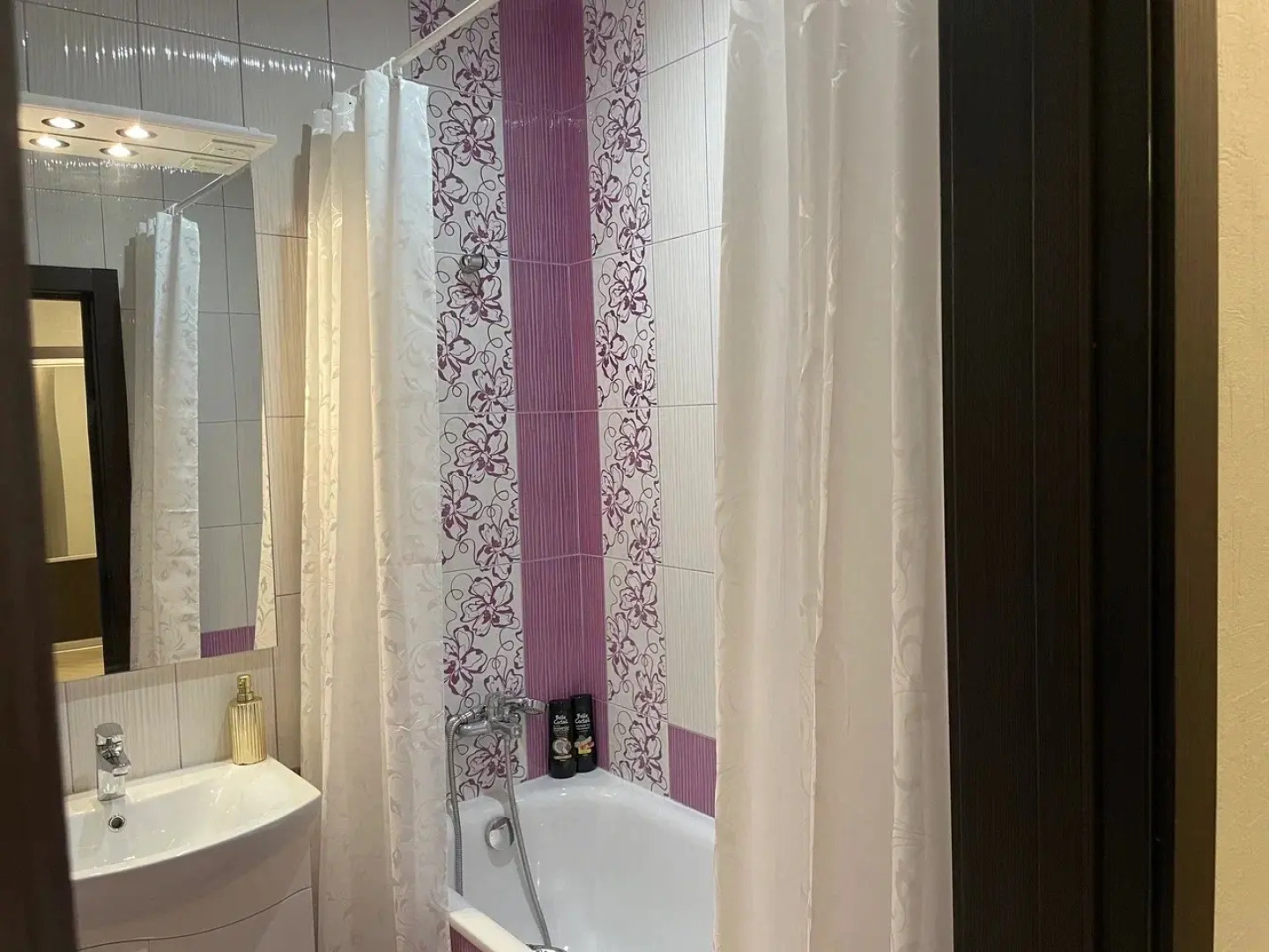 Квартира Стильная и Яркая на Революционной