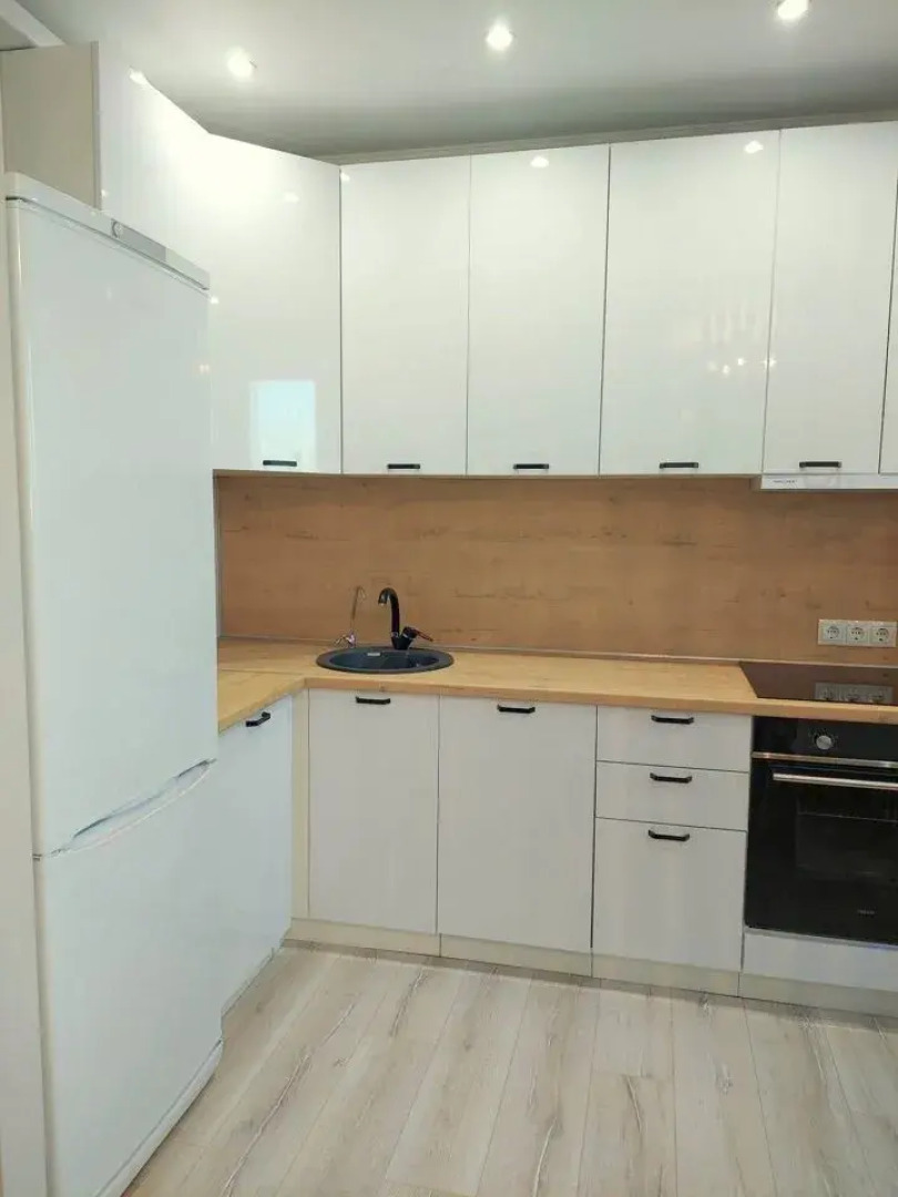 Квартира с Хорошим Ремонтом