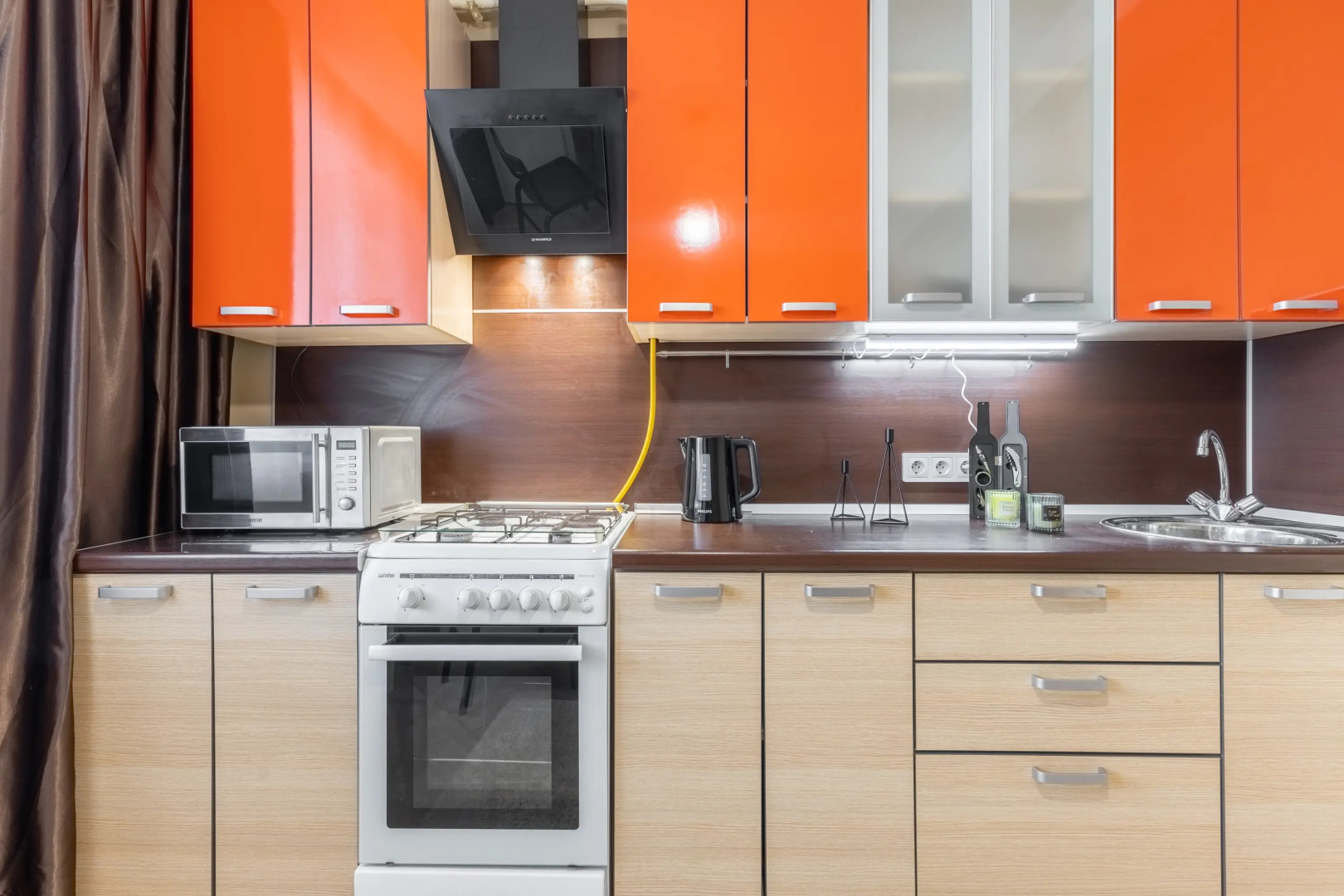 Апартаменты Комфорт на Амирхана Еники 4