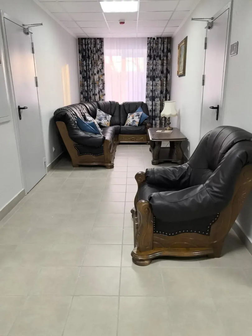 Отель Белая Ворона