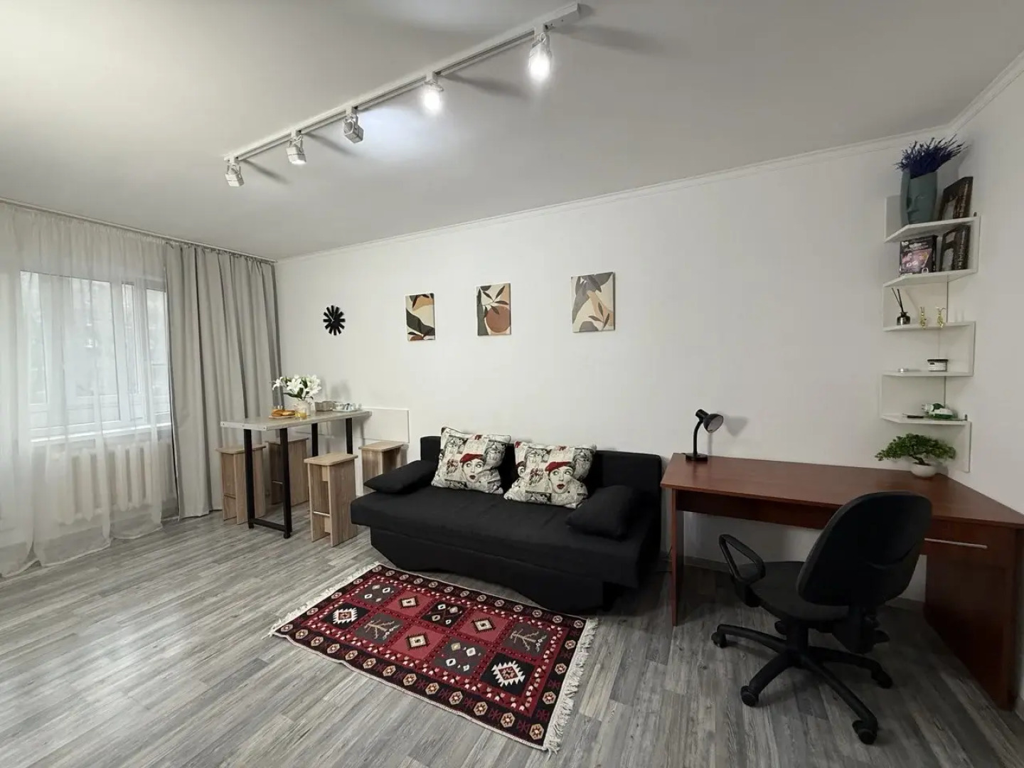 Квартира у Европы