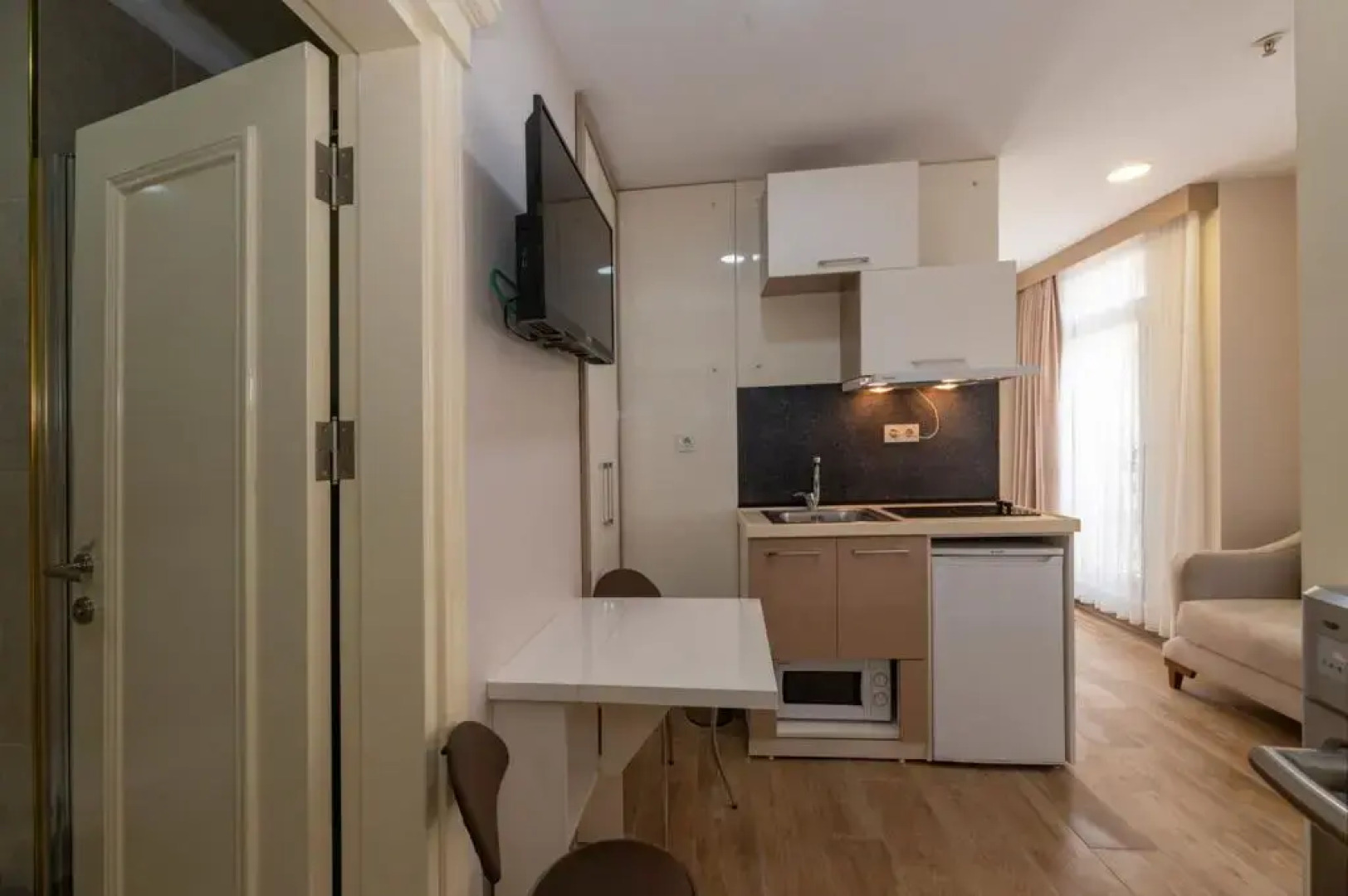 Отель Taksim Peri Suite