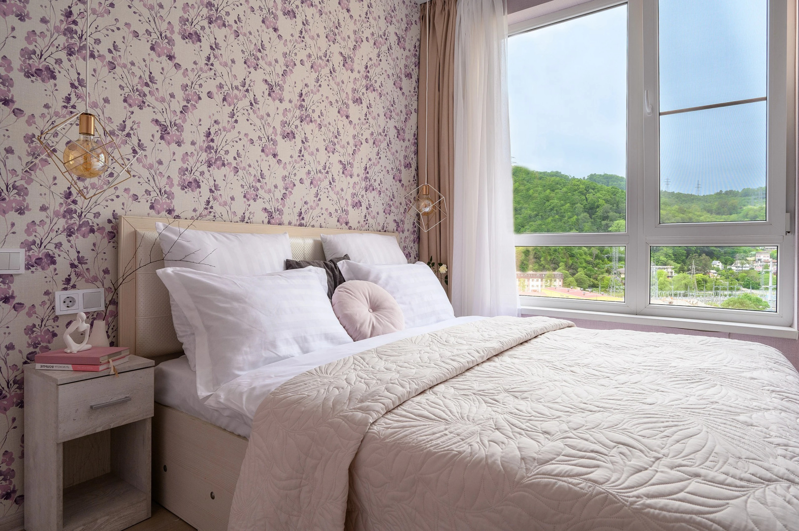 Уютная квартира с балконом и видом на горы. Кватро 119