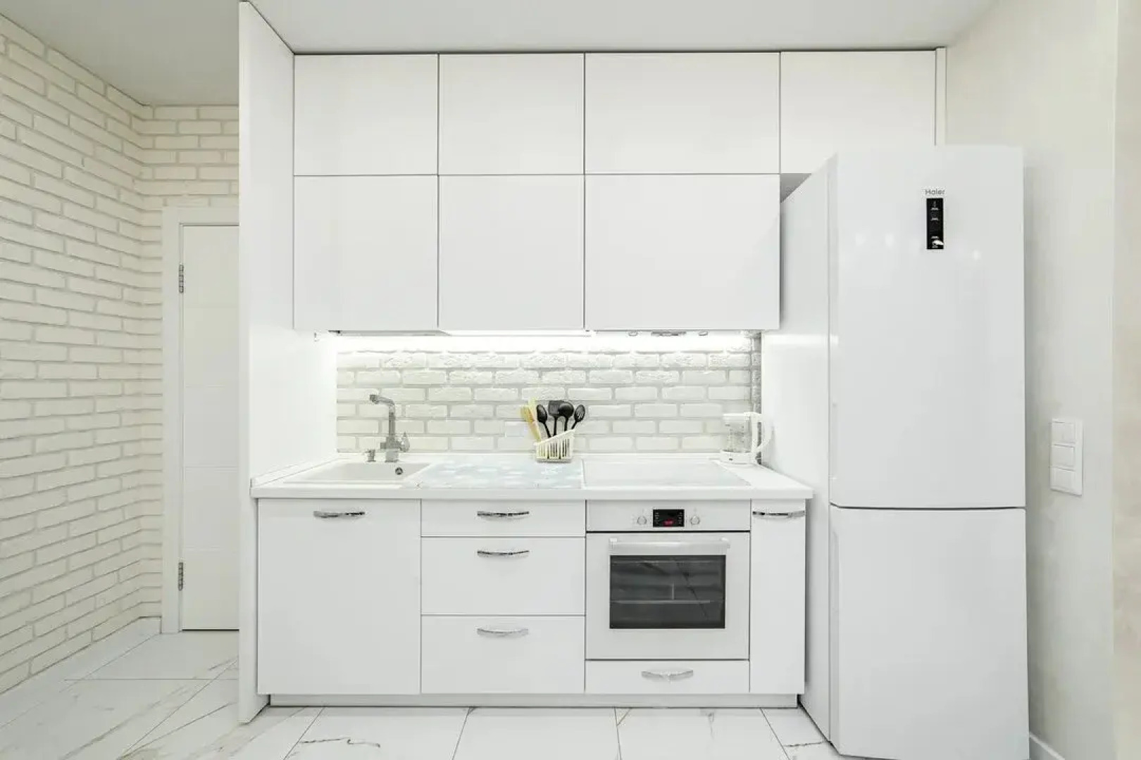 Апартаменты Возле Национальной Библиотеки и ТРЦ Danna Mal Мстиславца15