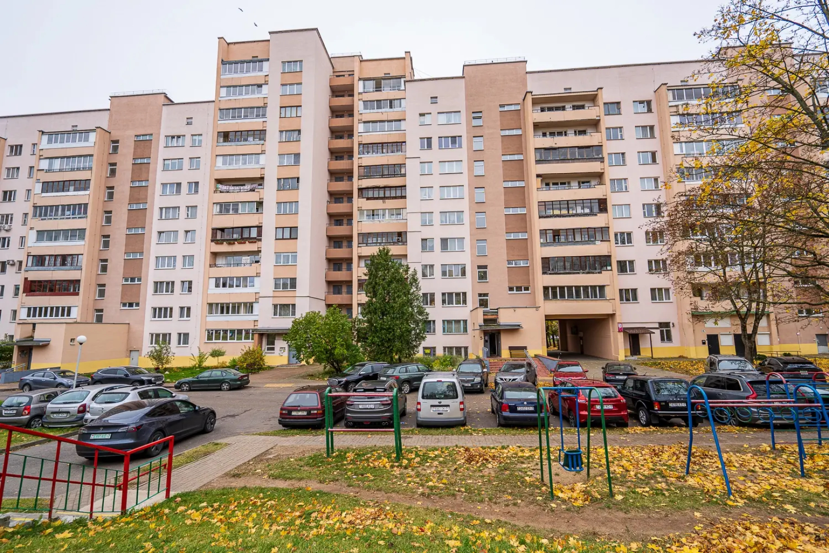 Квартира Апартаменты Ladgorna на Мележа 4