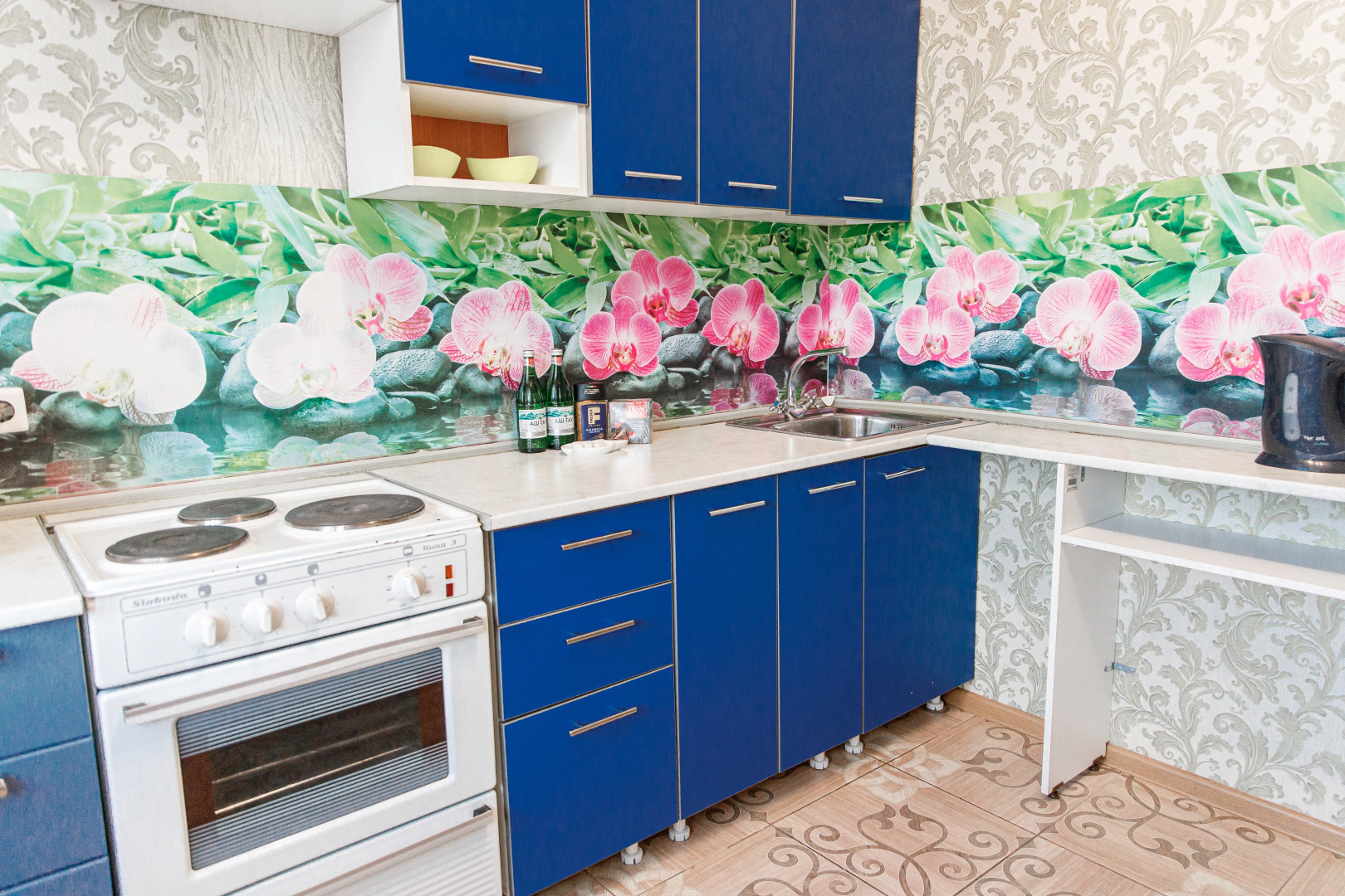 Апартаменты Притомский 13