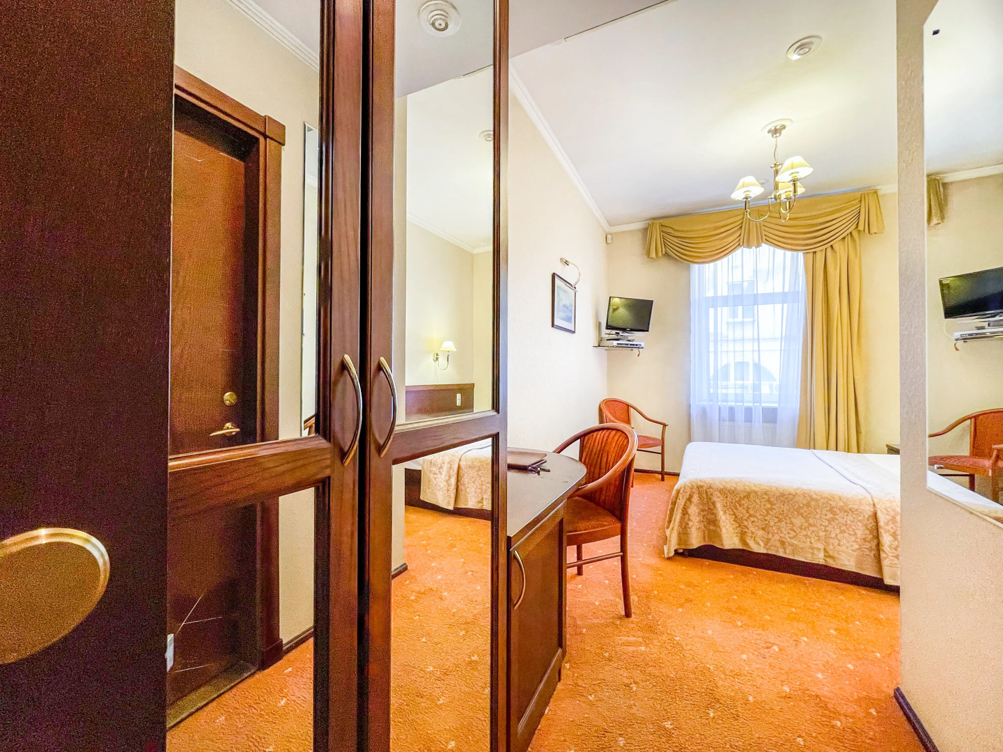 Эрмитаж отель