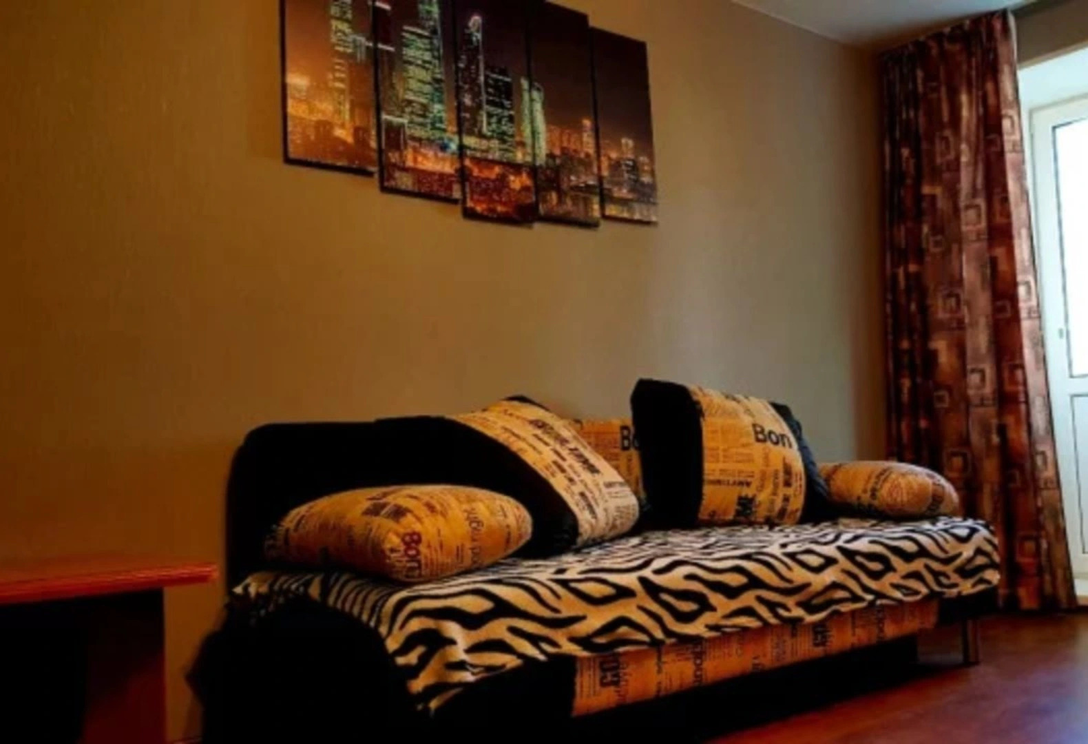 Квартира L.V.Hotels на Льва толстого 91