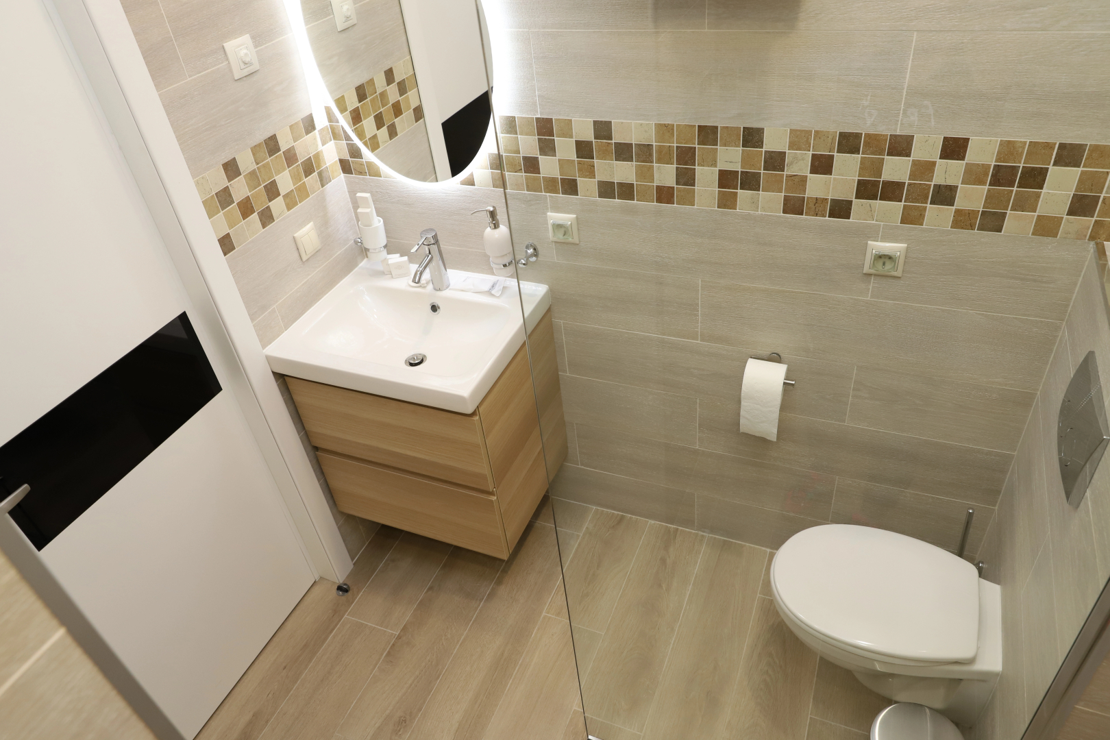 Отель Enjoy Hotel