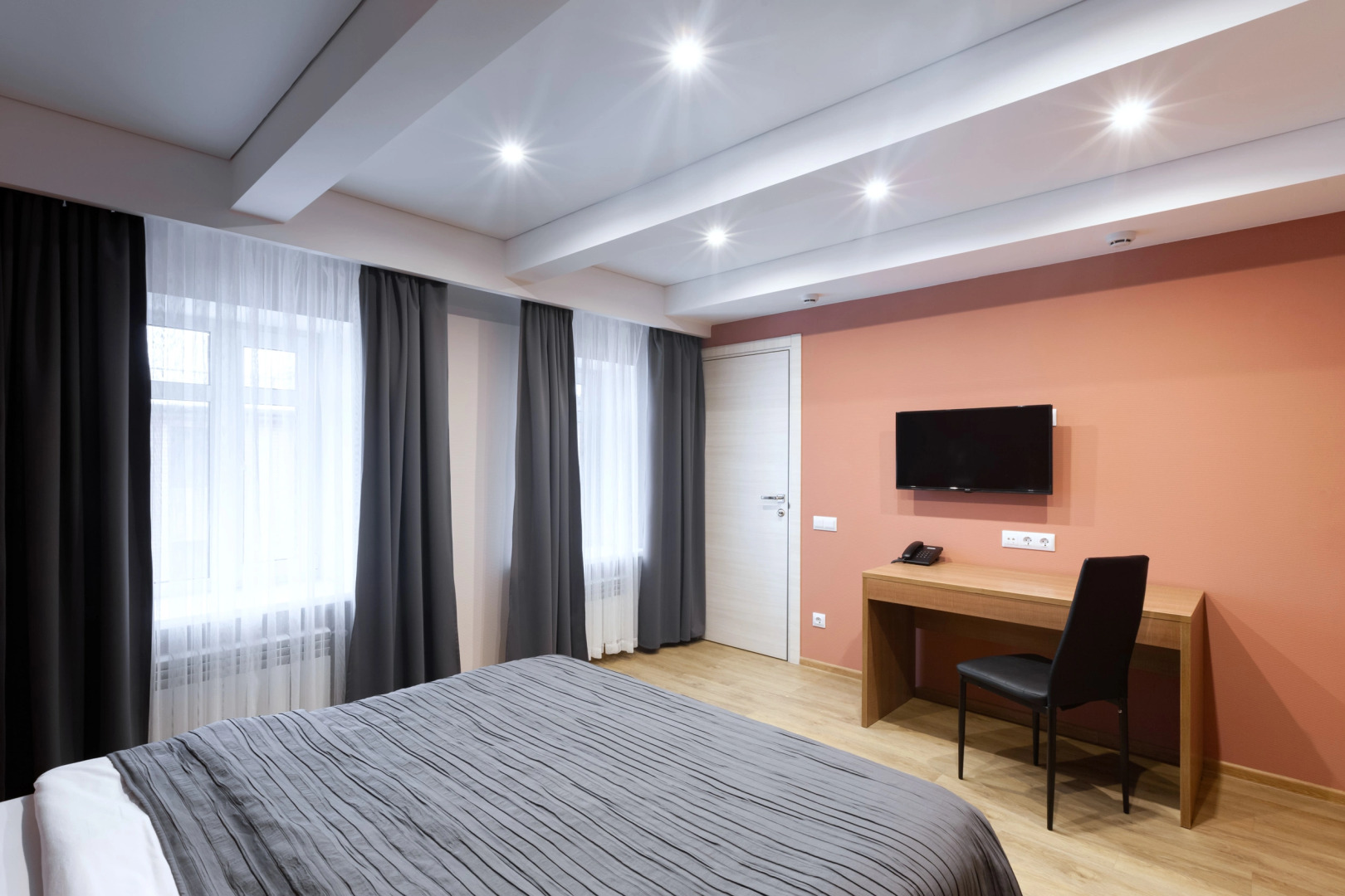 Отель Фурор