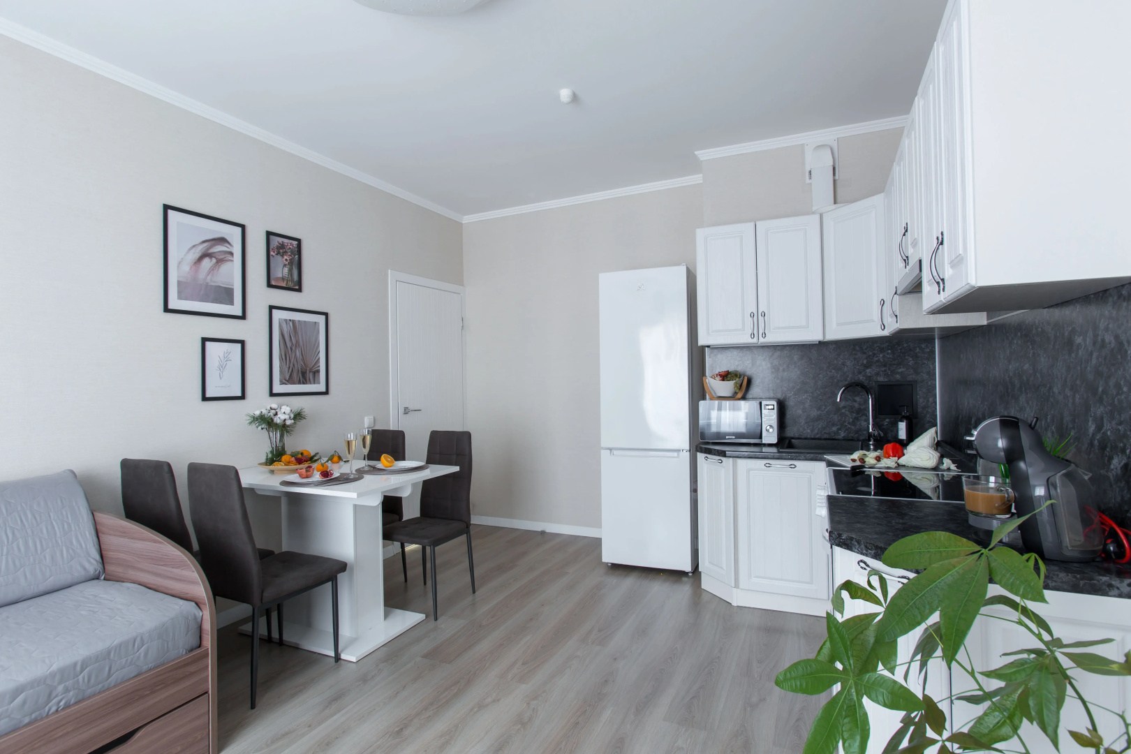 Квартира Homely у Лесной Satin home