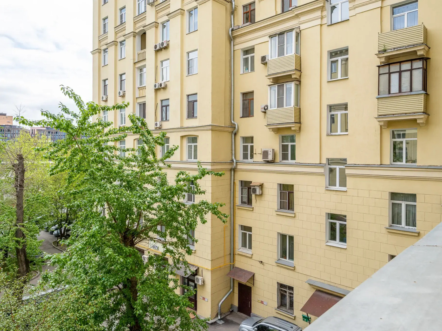 Апартаменты Кварт-Отель, Бережковская Набережная 12