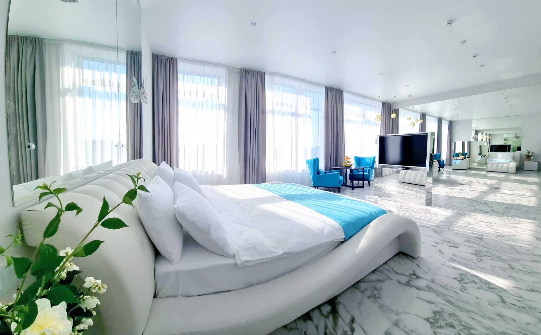 Отель Кристалл