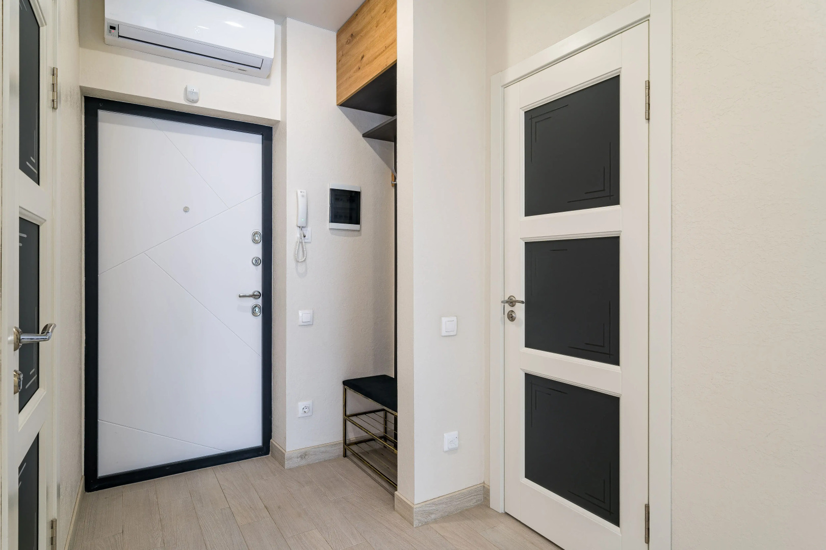 Квартира на сутки Минск Мир Кухня объединена с жилой зоной Отдельная спальня Самозаселение Кондиционер