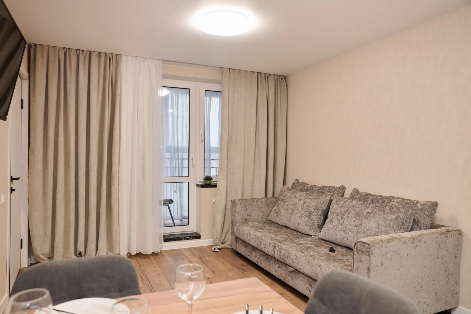 Апартаменты на Пархоменко 151/1