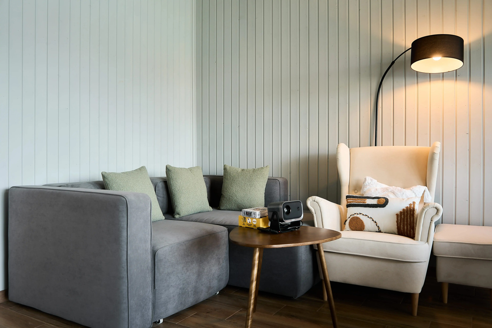 Частный дом Уютный дом с баней, чаном и барбекю у реки — для комфортного отдыха