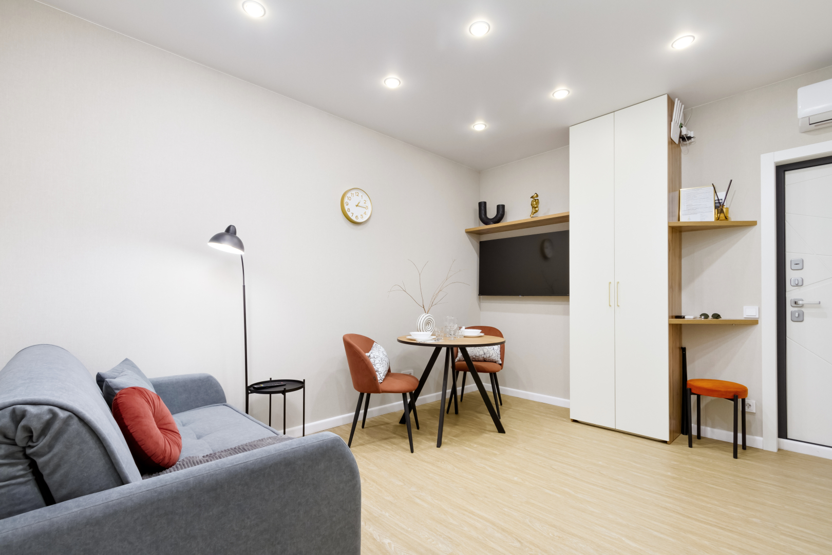 Квартира Улучшенная 2к с Тремя Кроватями