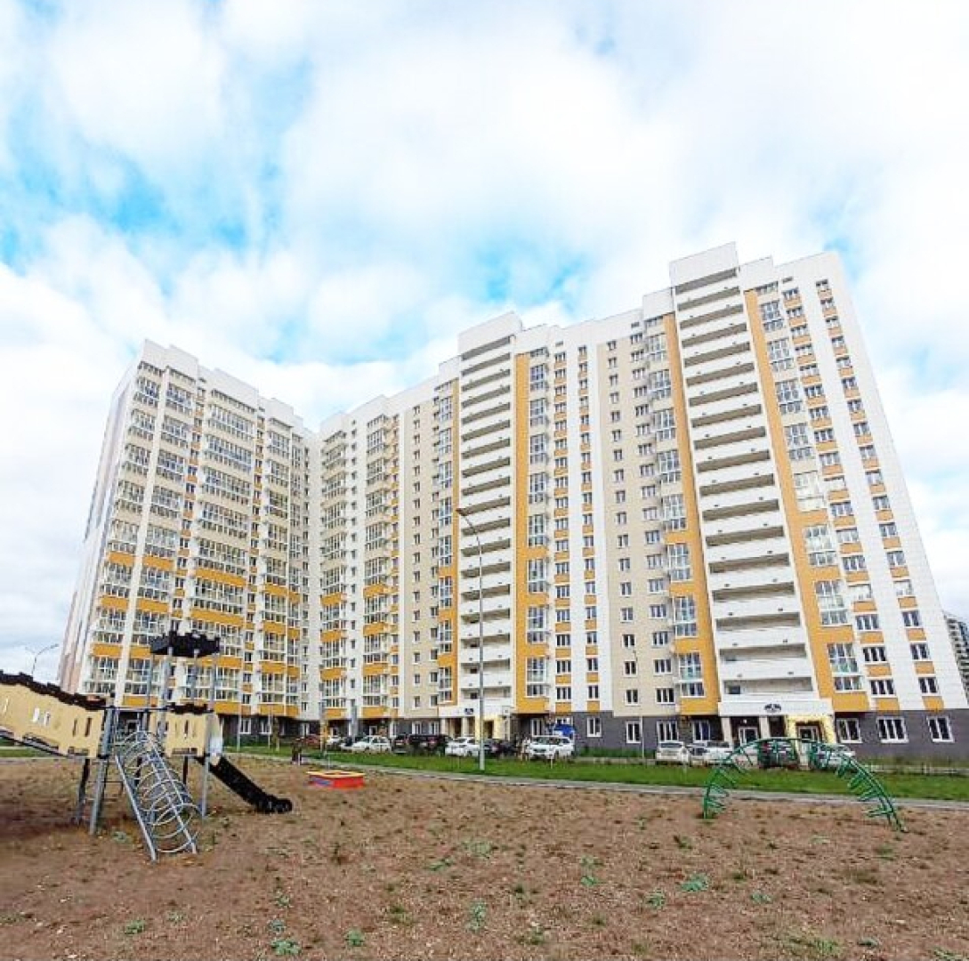 Квартира Трехкомнатная у Парка с Озером