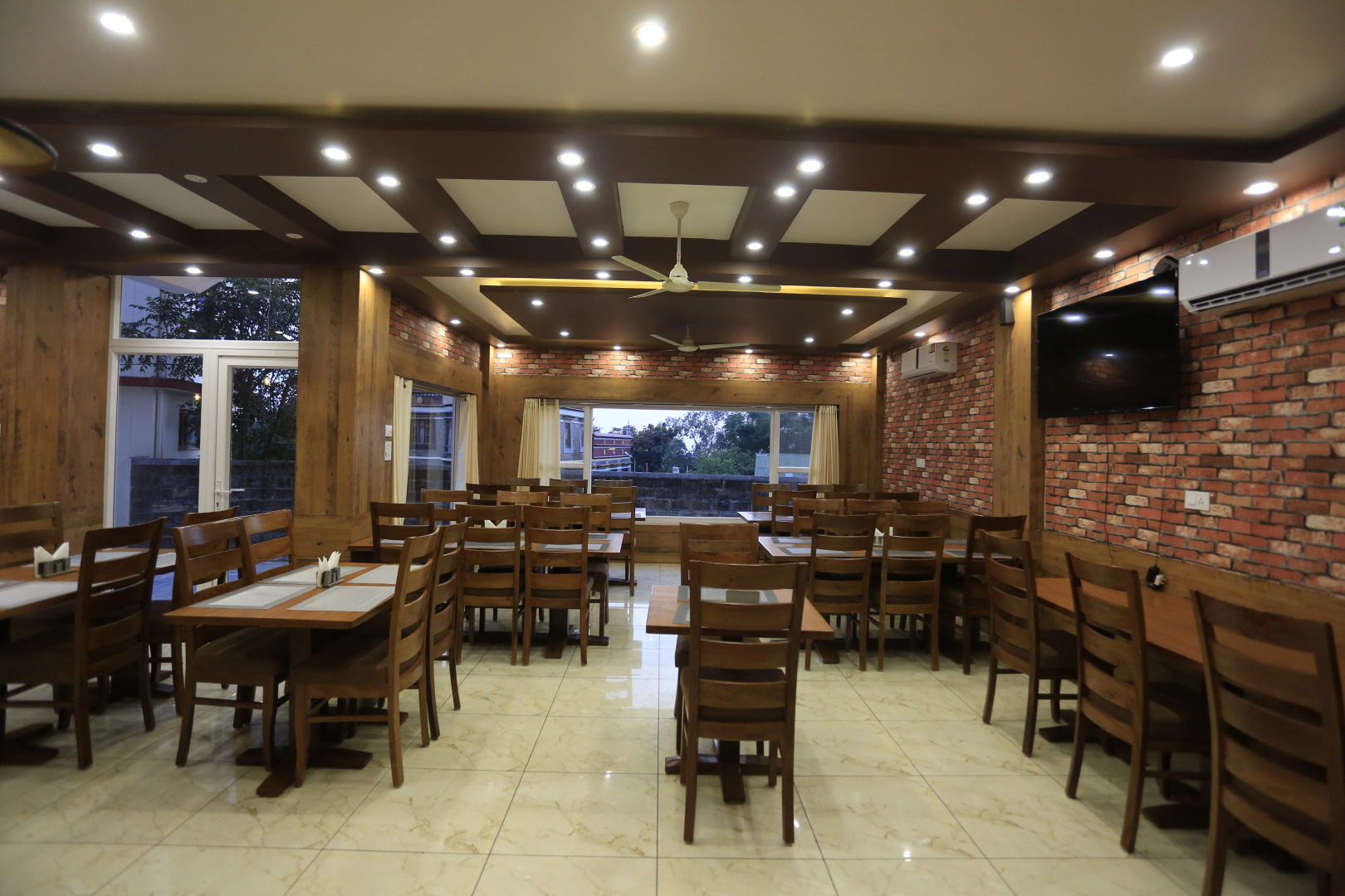 Отель Buddha House Himalayan Brothers