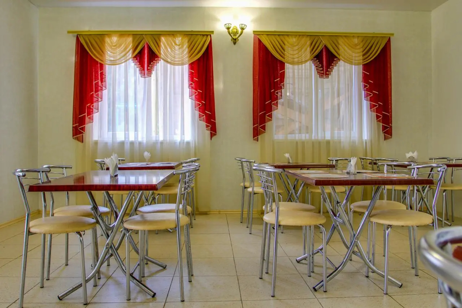 Отель БиХэппи