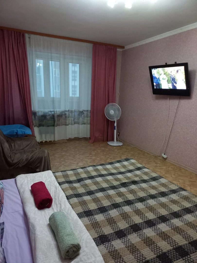 Апартаменты на Есенина 12а