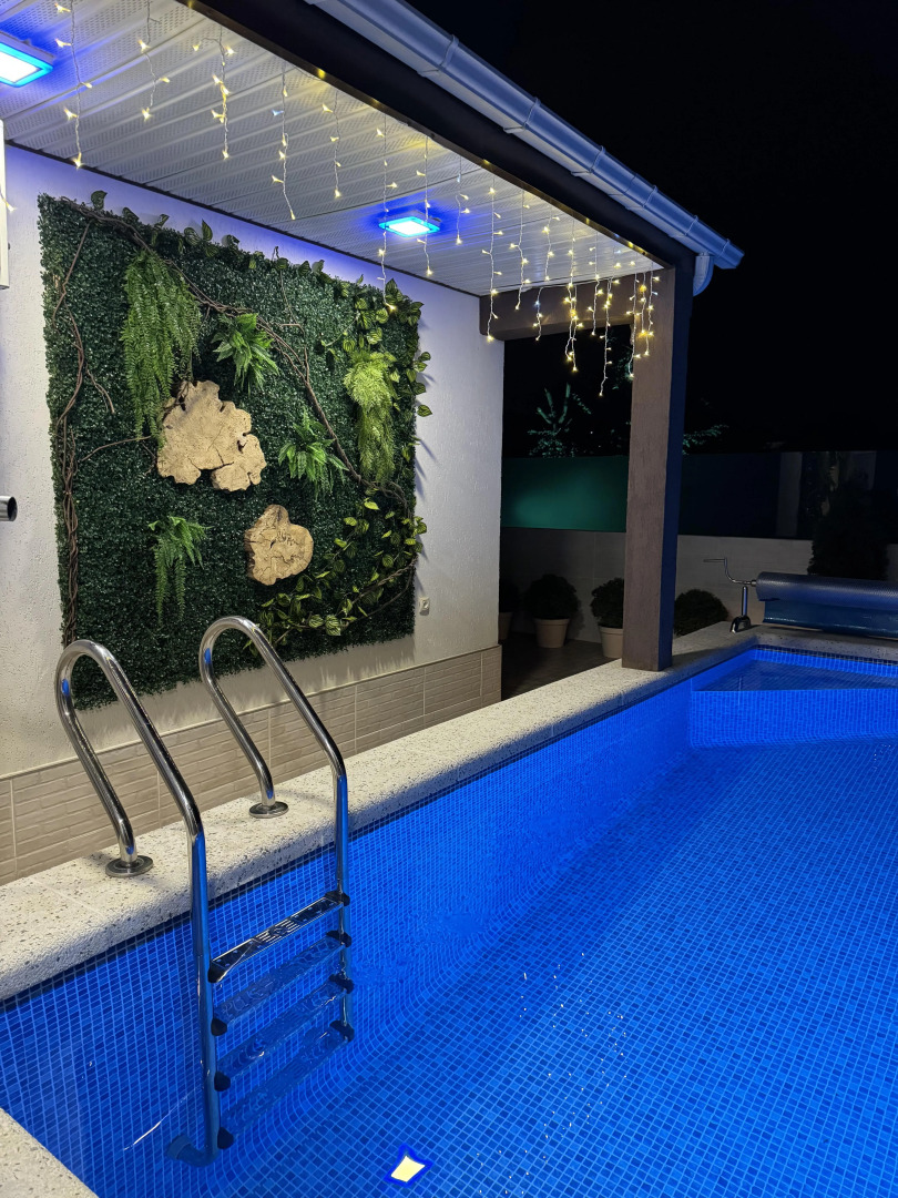 Вилла Дом с бассейном