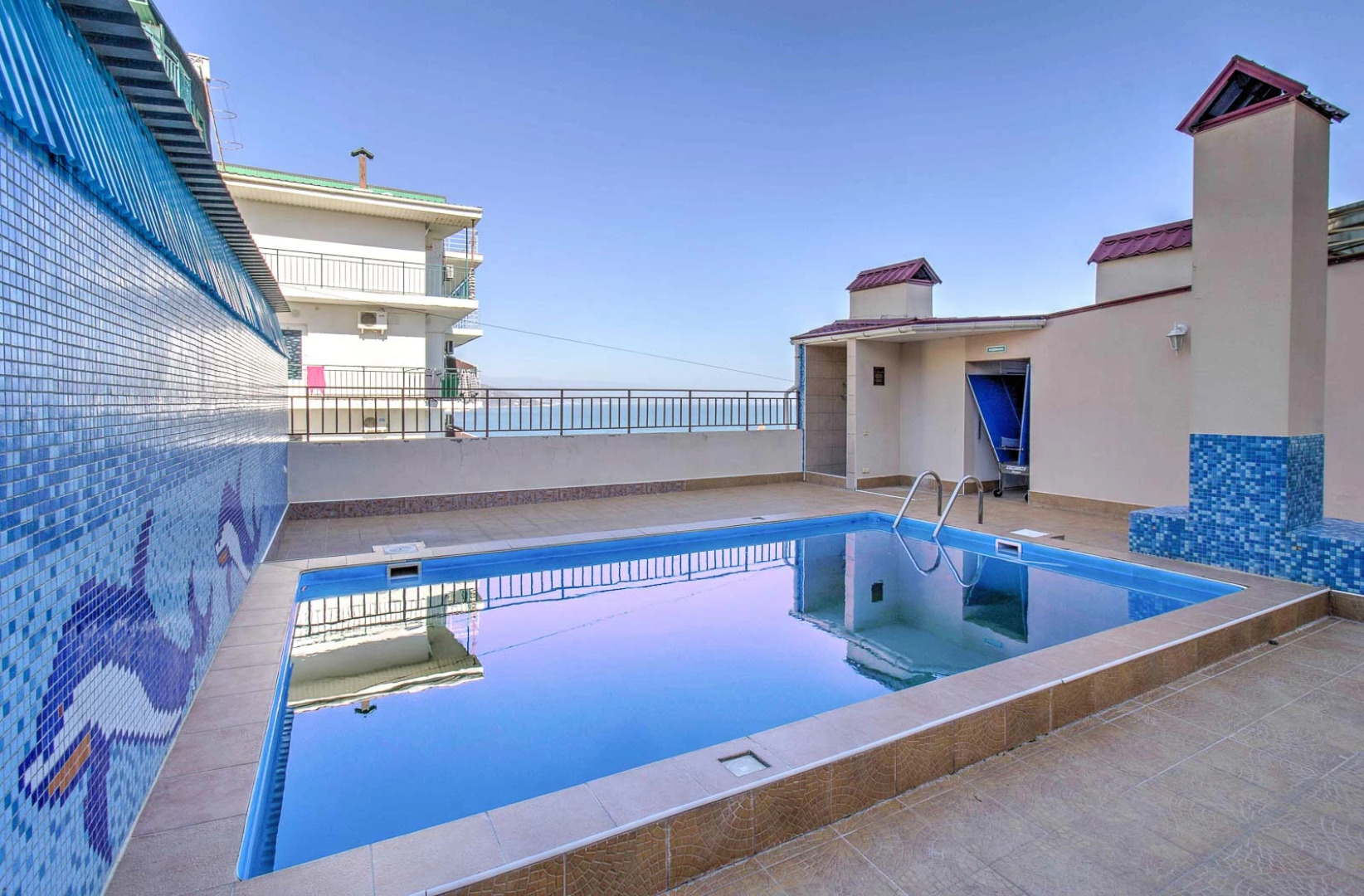 Отель Ламбат