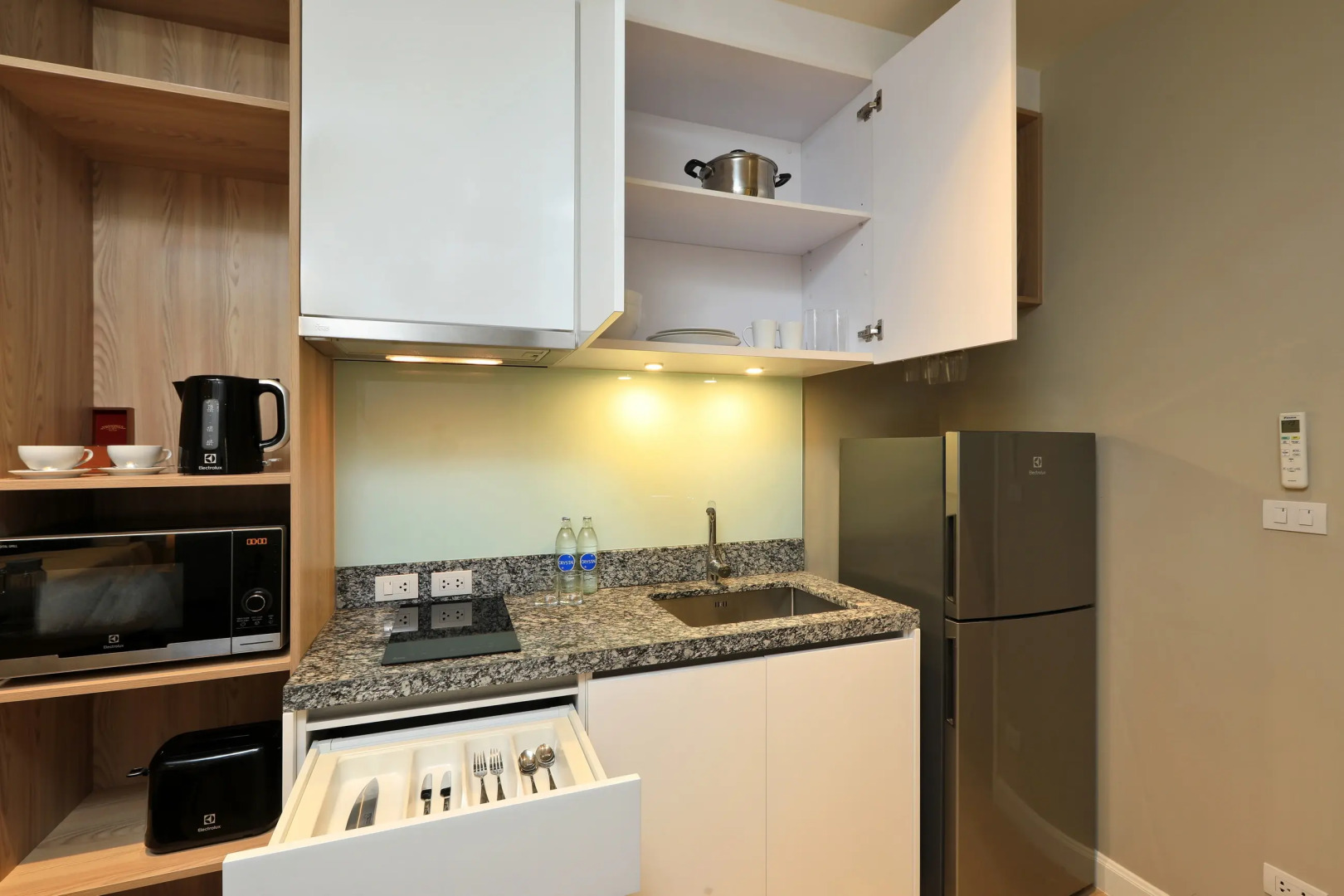 Апартаменты 1-комнатные с бассейном 700 метров до пляжа Банг Тао DMD-2403