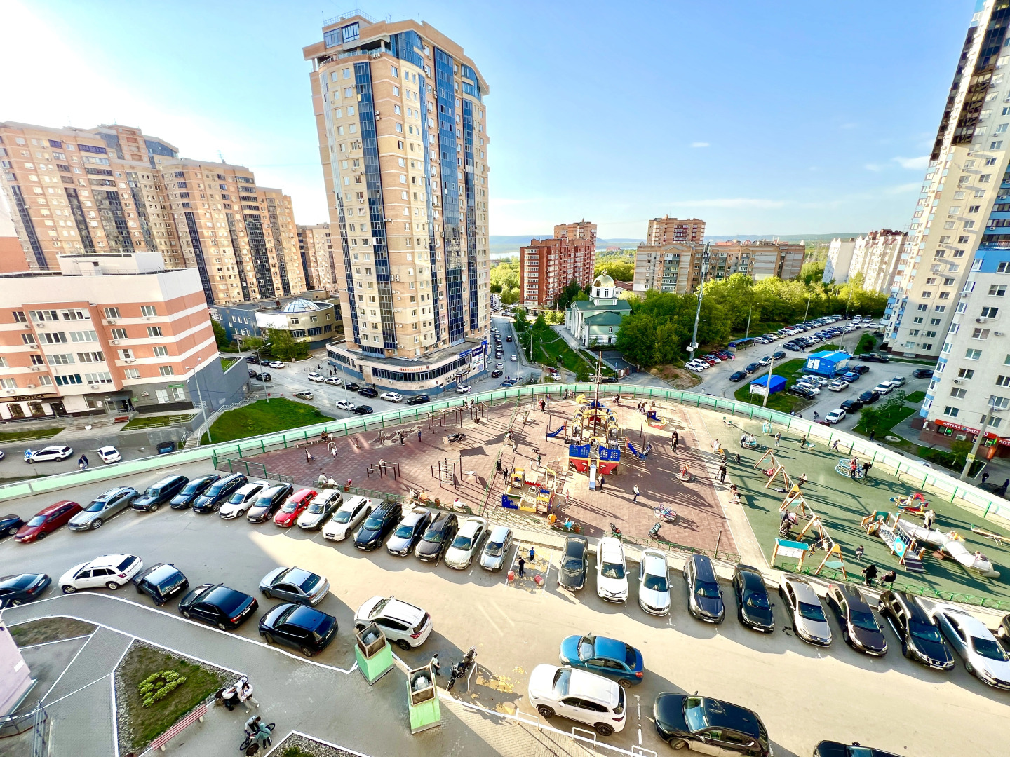 Уютные Апартаменты в ЖК Радужный Люкс (ул. Солнечная 18)