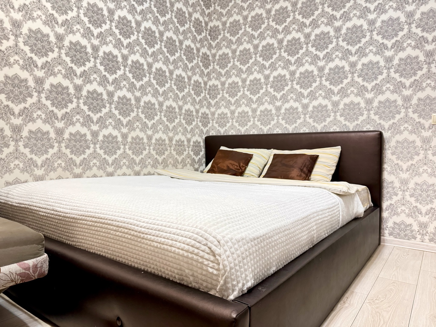 Апартаменты Друзья на Зорге 1