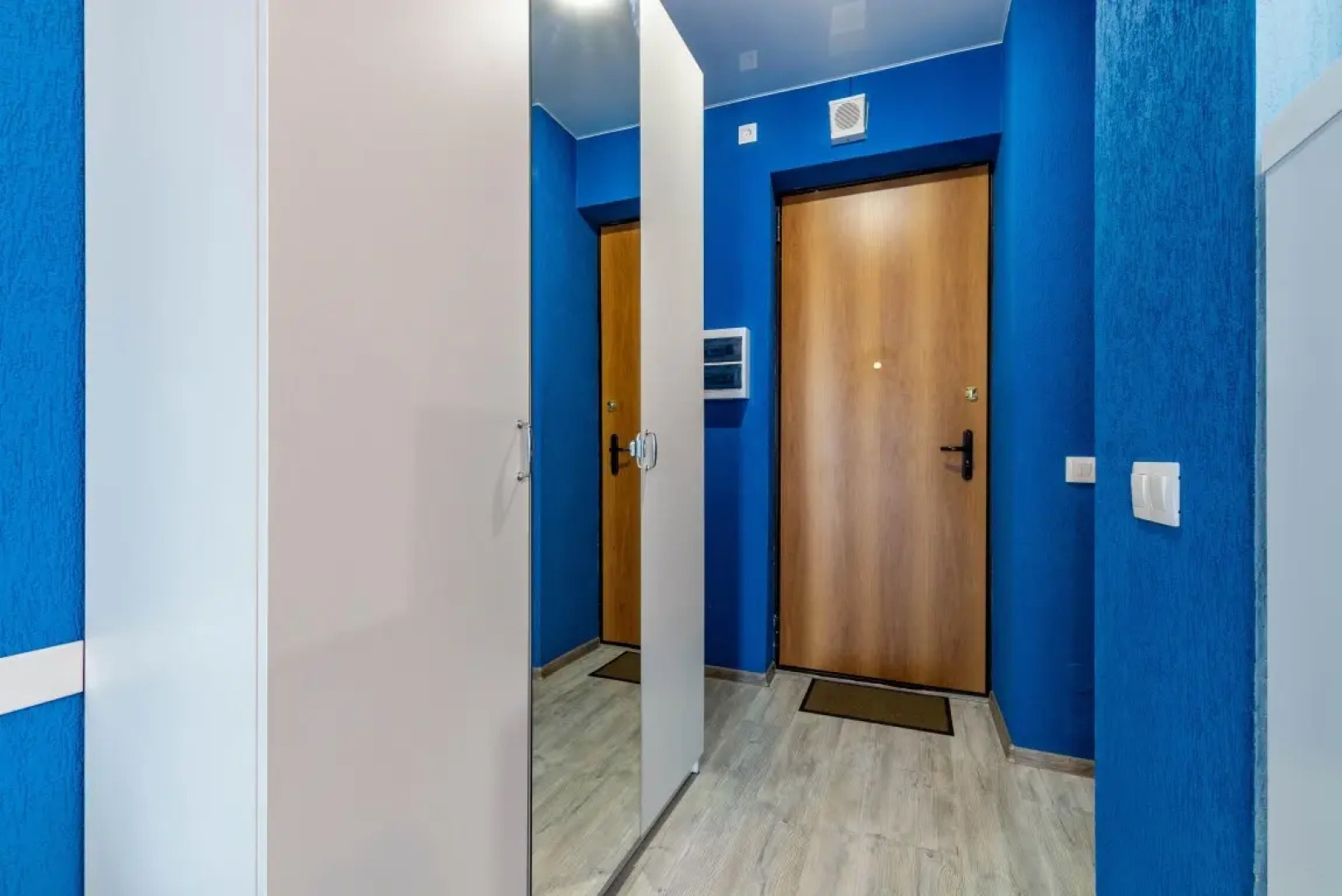 Апартаменты в Самом Центре на Белинского 30 (566)