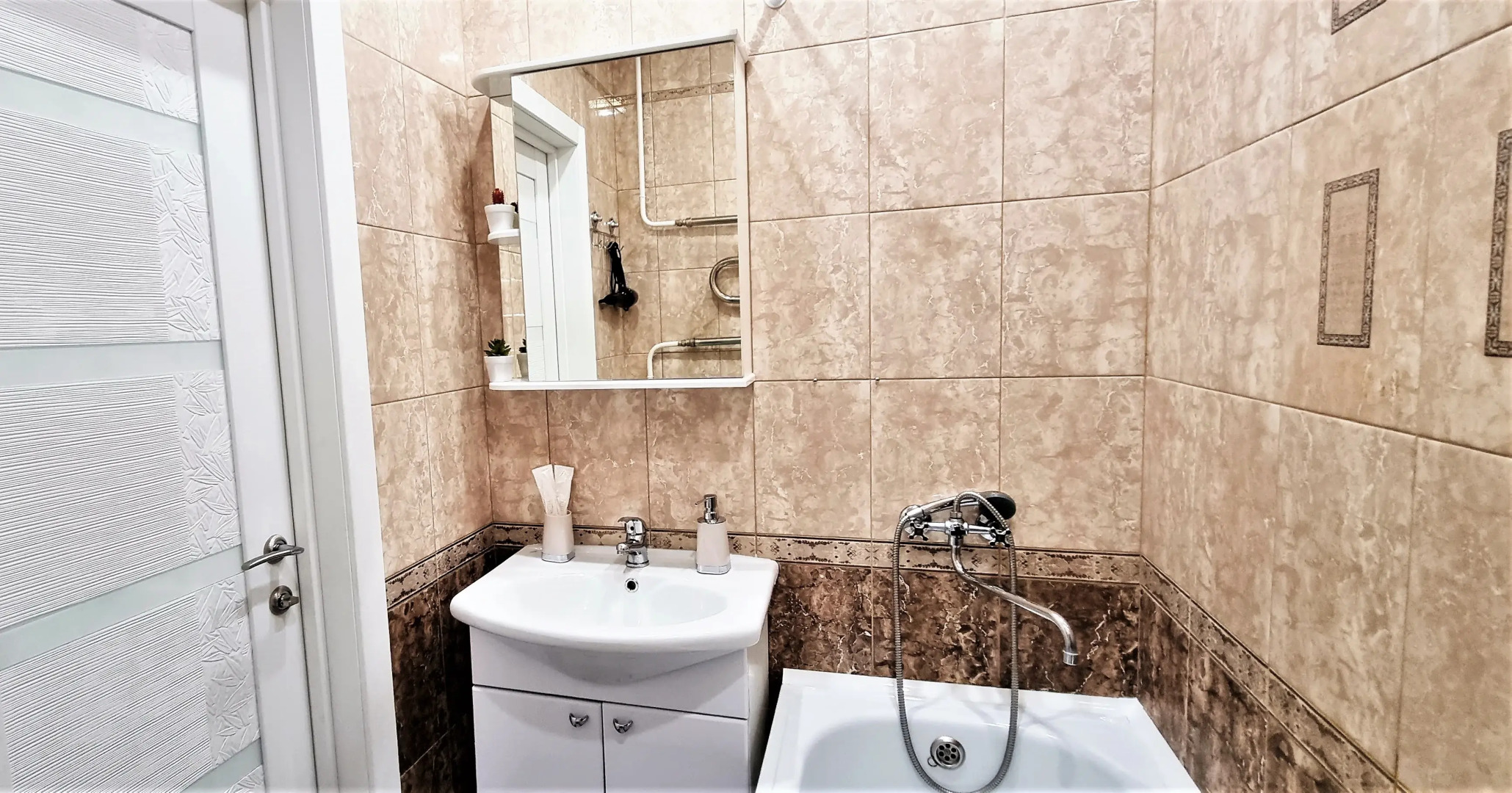 1-комн. апартаменты в центре города (Цветной бульвар)