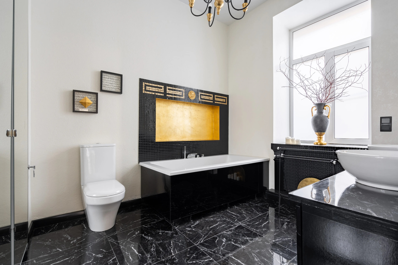 Квартира четырехкомнатная на Почтамтском