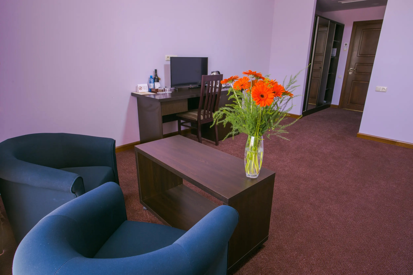 Отель Ani Central Inn