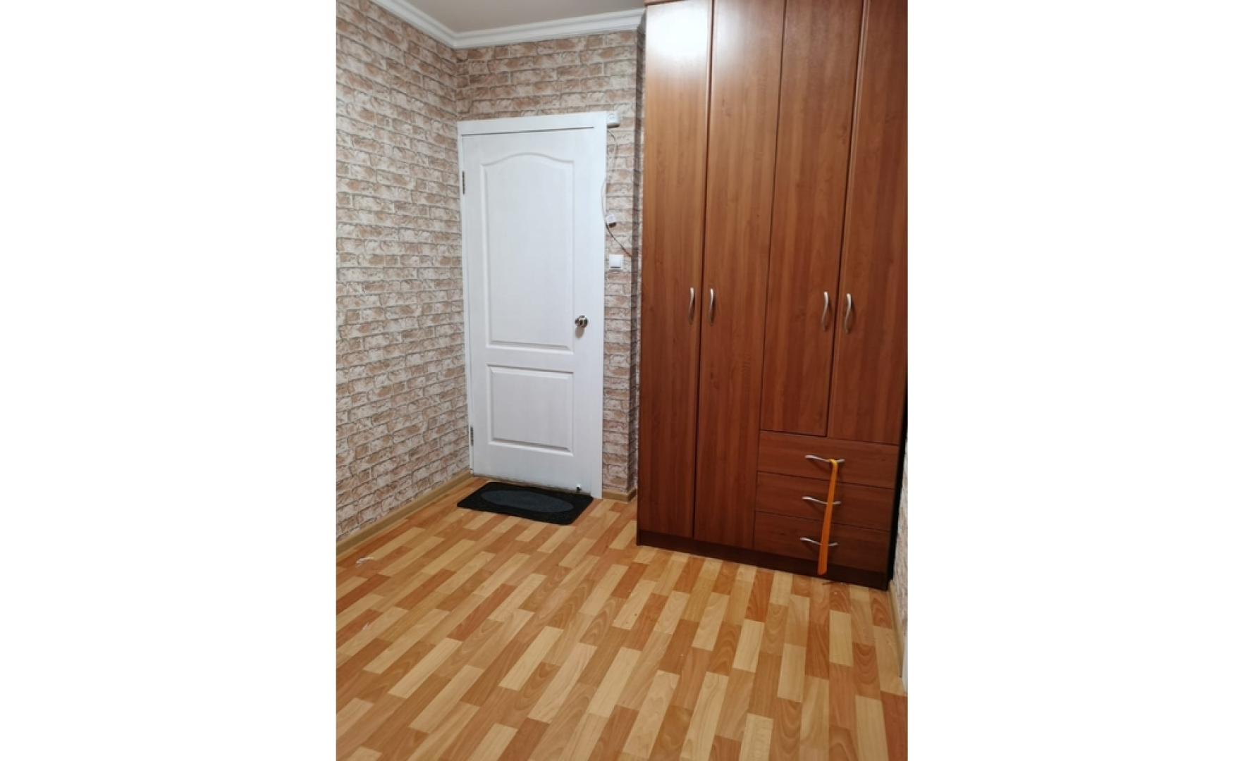 Апартаменты Сутки Как Дома на Сафьяновых 1