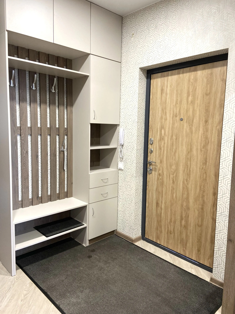 Квартира Большая двухкомнатная у метро Пионерская