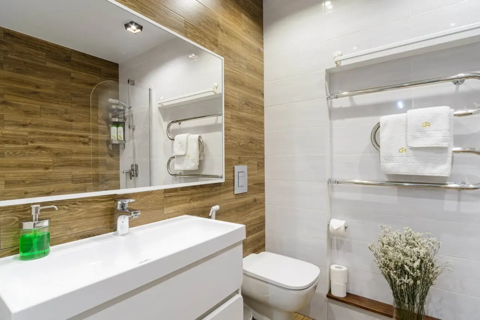 Апартаменты 1-комнатные HomeApart П. Мстиславца, 6