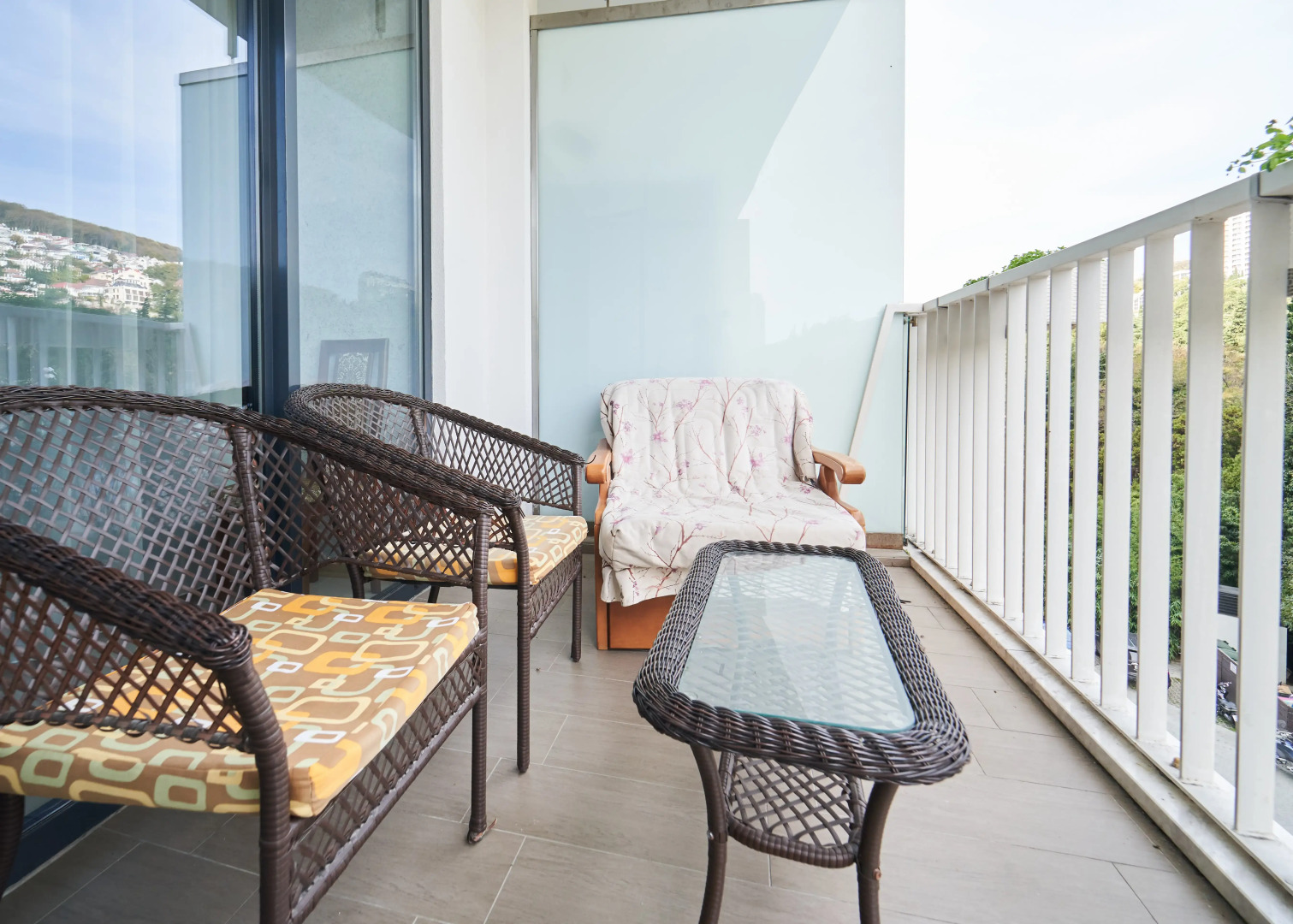 Апартаменты с бассейном Актёр Гелакси