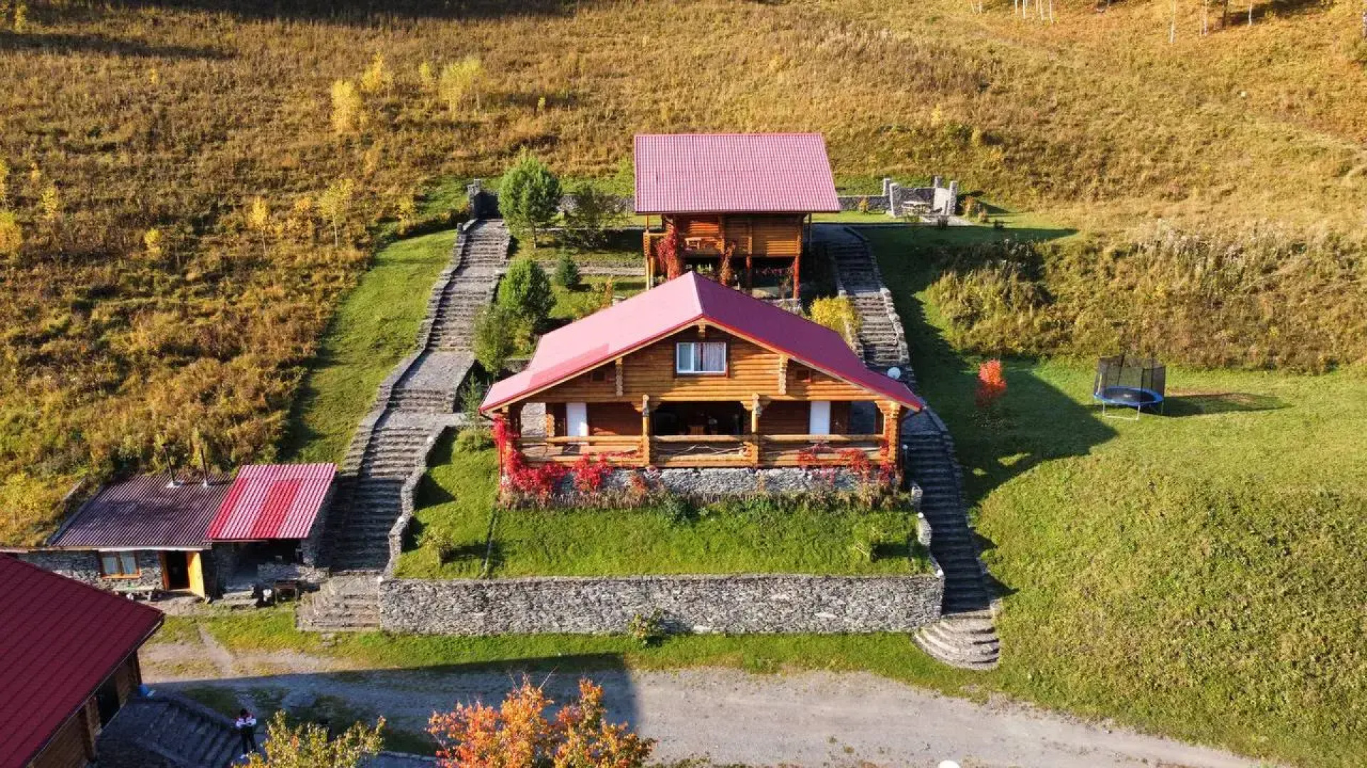 База отдыха ЭКО отель в горах Алтая "Альпийское Эхо"