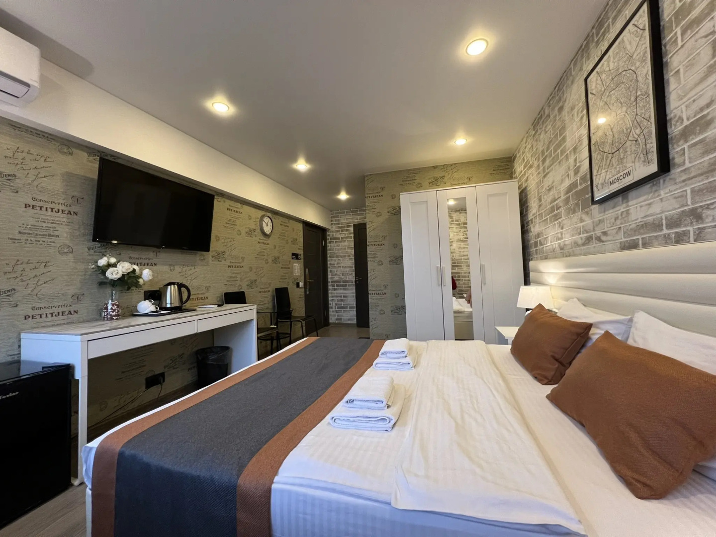 Мини-отель Городской отель Apartments 4