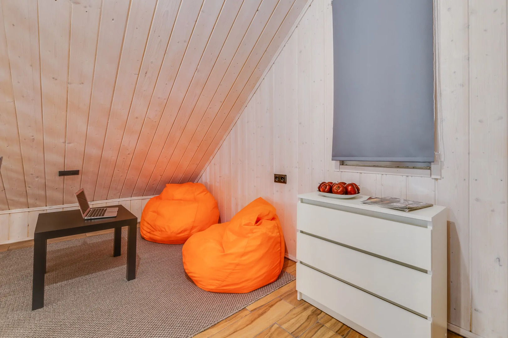 Частный дом загородный с баней на дровах