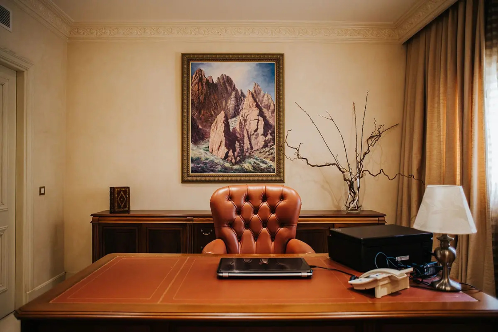 Luxury King Villa Apartments