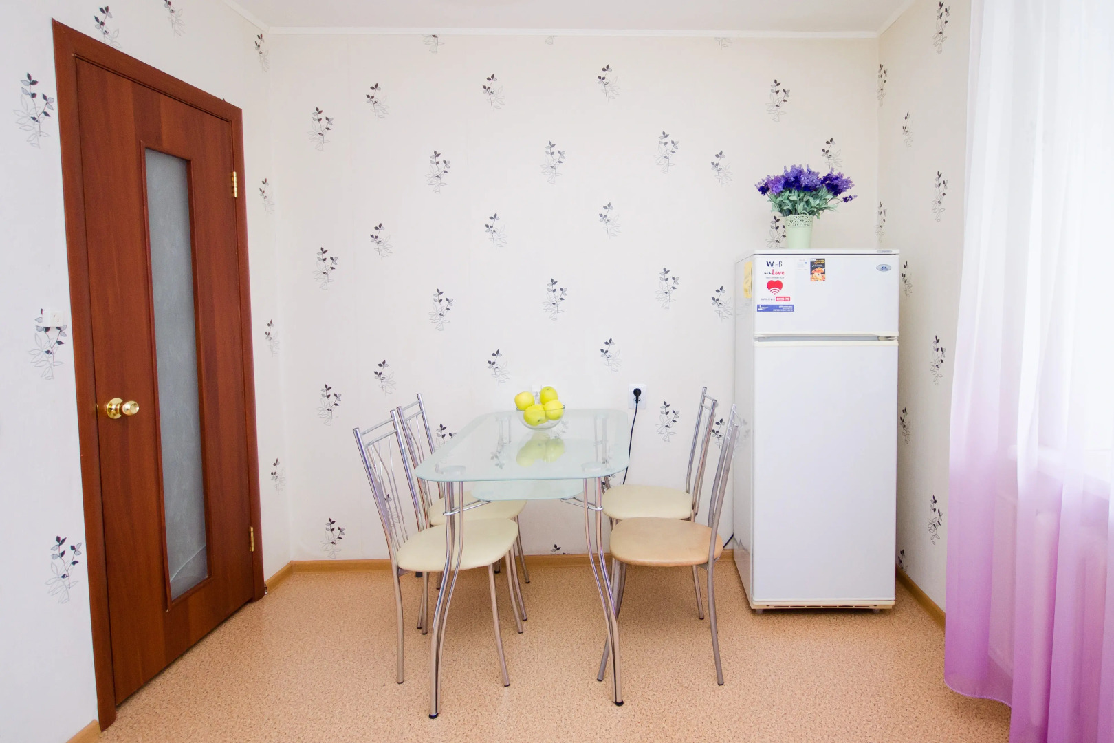 Апартаменты Квартирный Вопрос на Лазурная 17