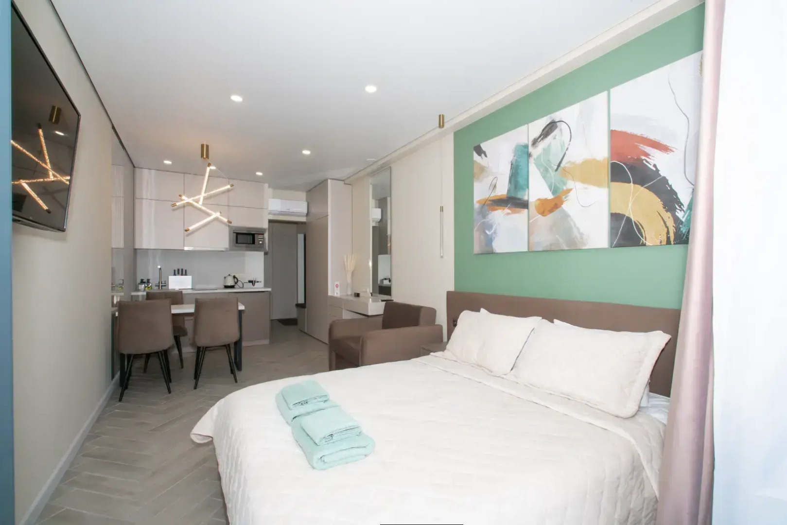 Апартаменты LS-Art-Olive с видом на море с 13 этажа