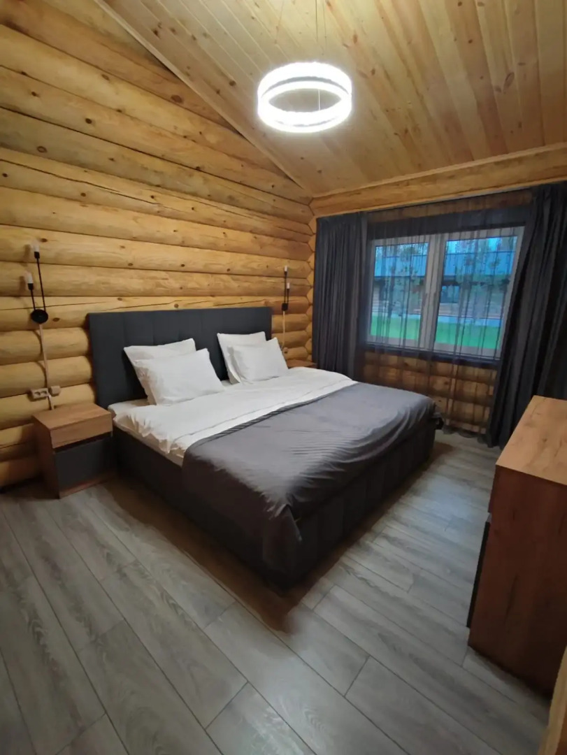 Частный дом в поселке Разливы-1