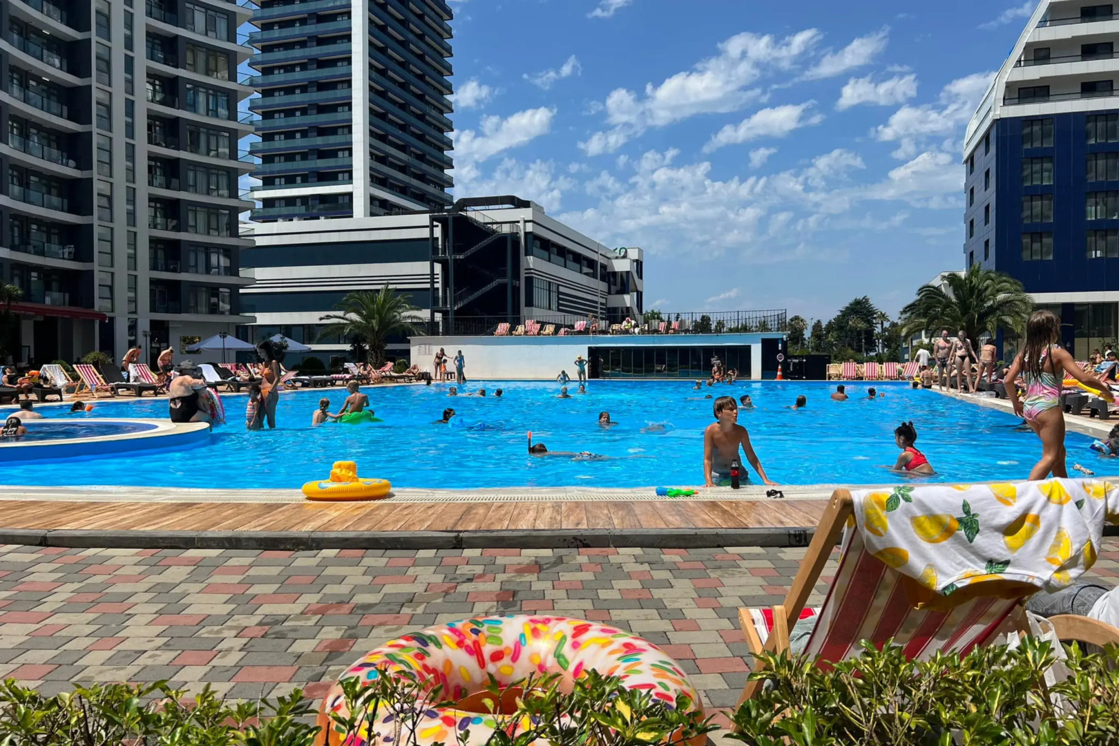 Hotel White Sails Residential